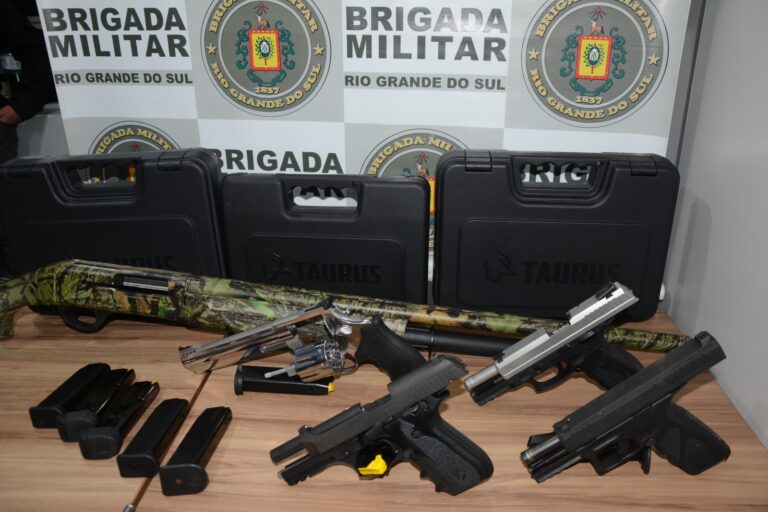 Brigada Militar prende casal e apreende armas no Distrito Industrial