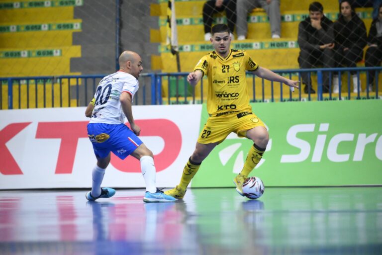 Assoeva é goleada em casa por 5 a 1 no Gauchão de Futsal