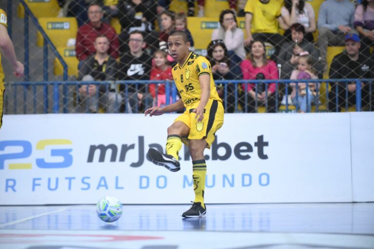 Assoeva recebe o Brasília pela Liga Nacional de Futsal