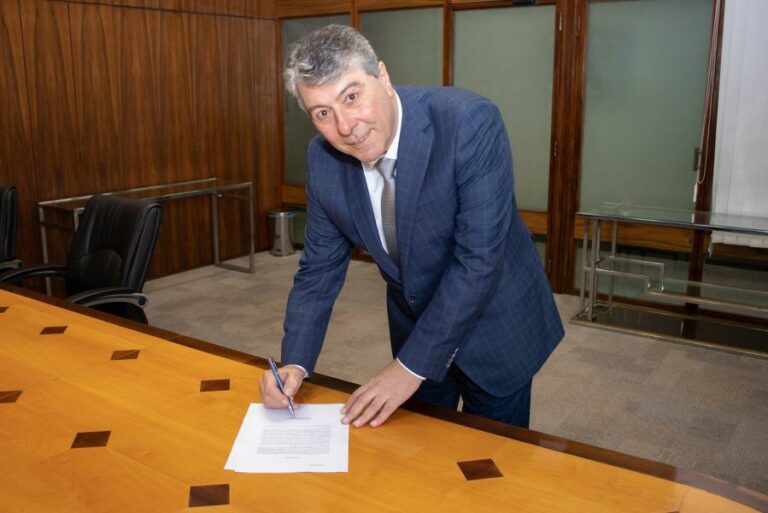 Fernando Lemos assume a presidência do Banrisul