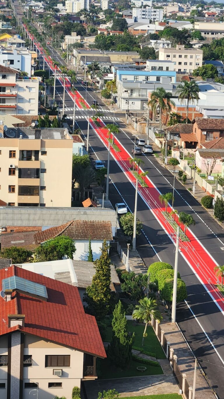 Prefeitura intensifica trabalhos na avenida Ruperti Filho