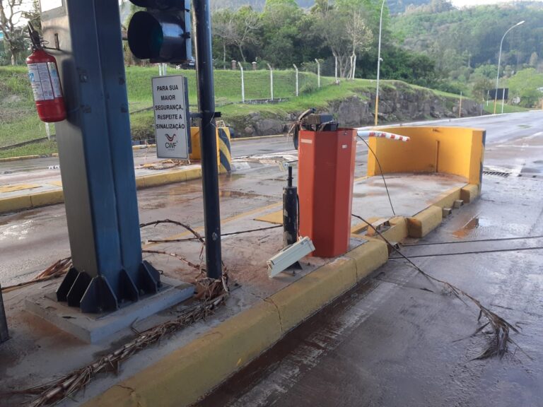 Rodovias da EGR estão liberadas para tráfego de veículos
