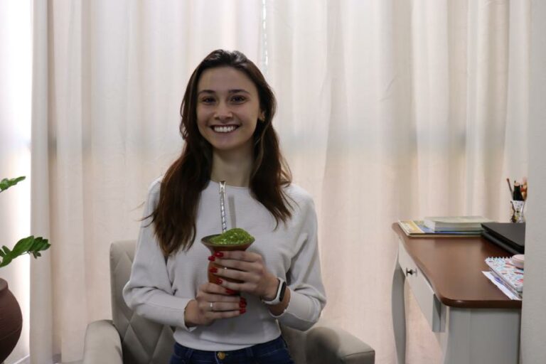 17ª Fenachim: conheça a candidata Eriê Luana Coutinho Hermes