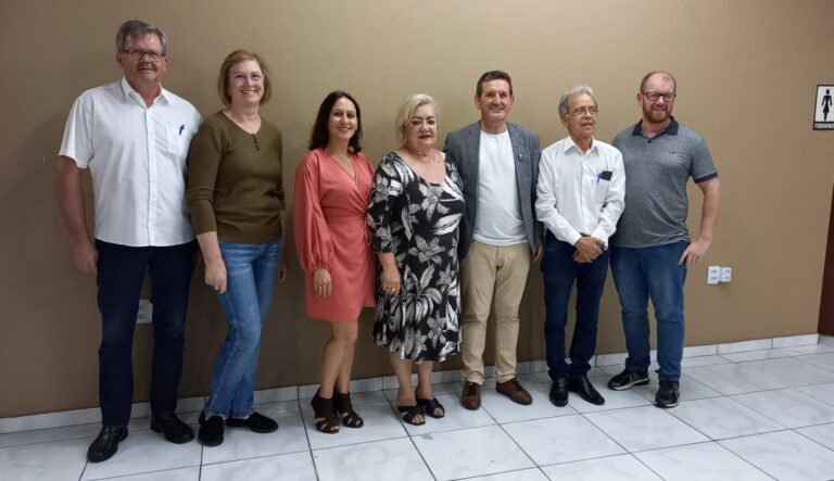 Telmo Kist é reeleito como presidente do Clube de Leituras de Venâncio