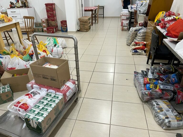 3.399 quilos de alimentos são arrecadados no Dia de Ação de Graças