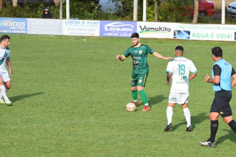 Palanque enfrenta o Aliança em busca da final do Regional do Vale do Rio Pardo