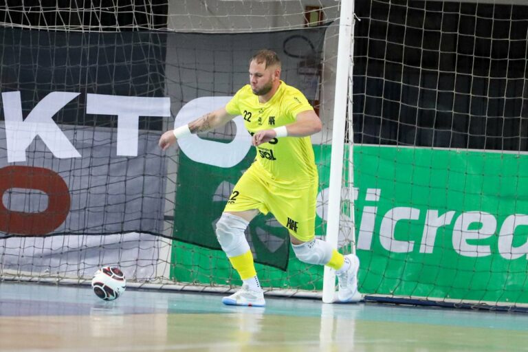 Goleiro Alemão é o novo reforço da Assoeva