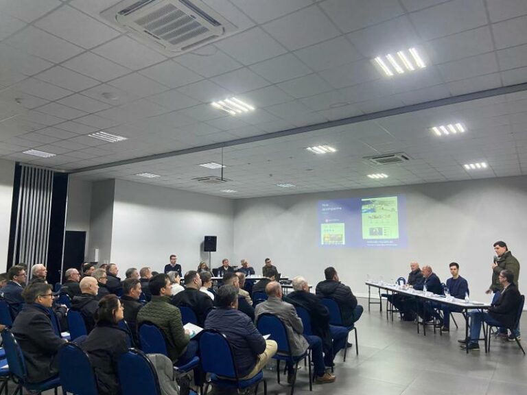 Sincodiv e Fenabrave realizam encontro regional em Lajeado