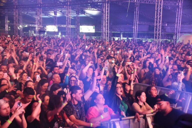 Shows nacionais da 39ª Oktoberfest serão anunciados nesta terça-feira