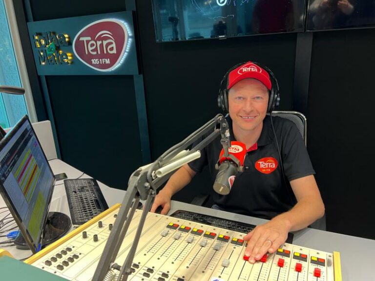 Alemonzito será atração nos sábados da Rádio Terra FM